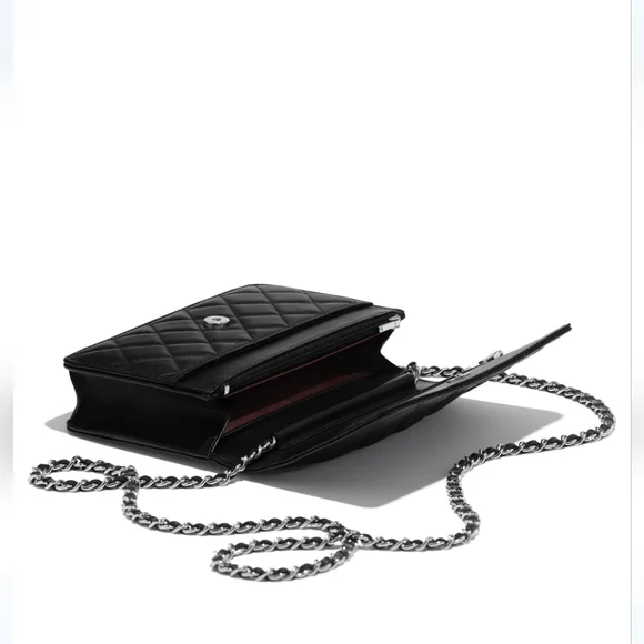 Classic Chanel lambskin wallet on chain black with gold - Picture 12 of 16